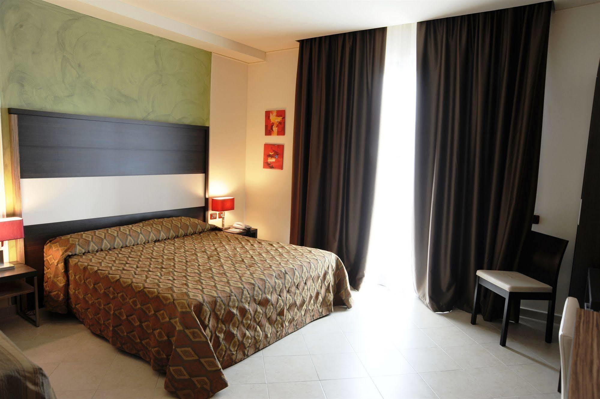 Viola Palace 4*