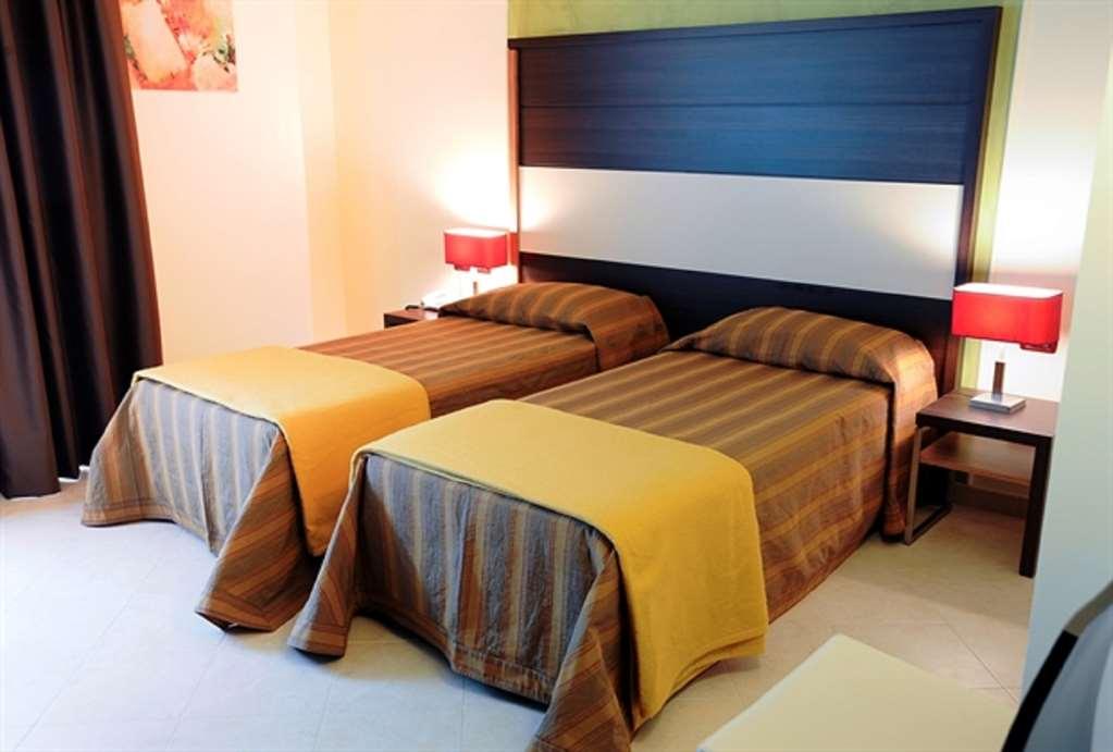 Viola Palace Hotel 4*