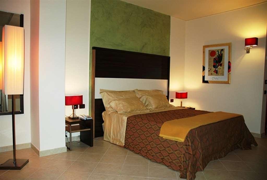 Viola Palace Villafranca Tirrena
